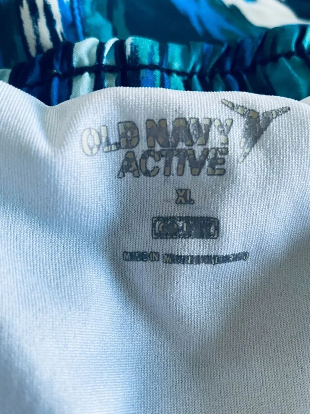 Old Navy lightweight vibrant
